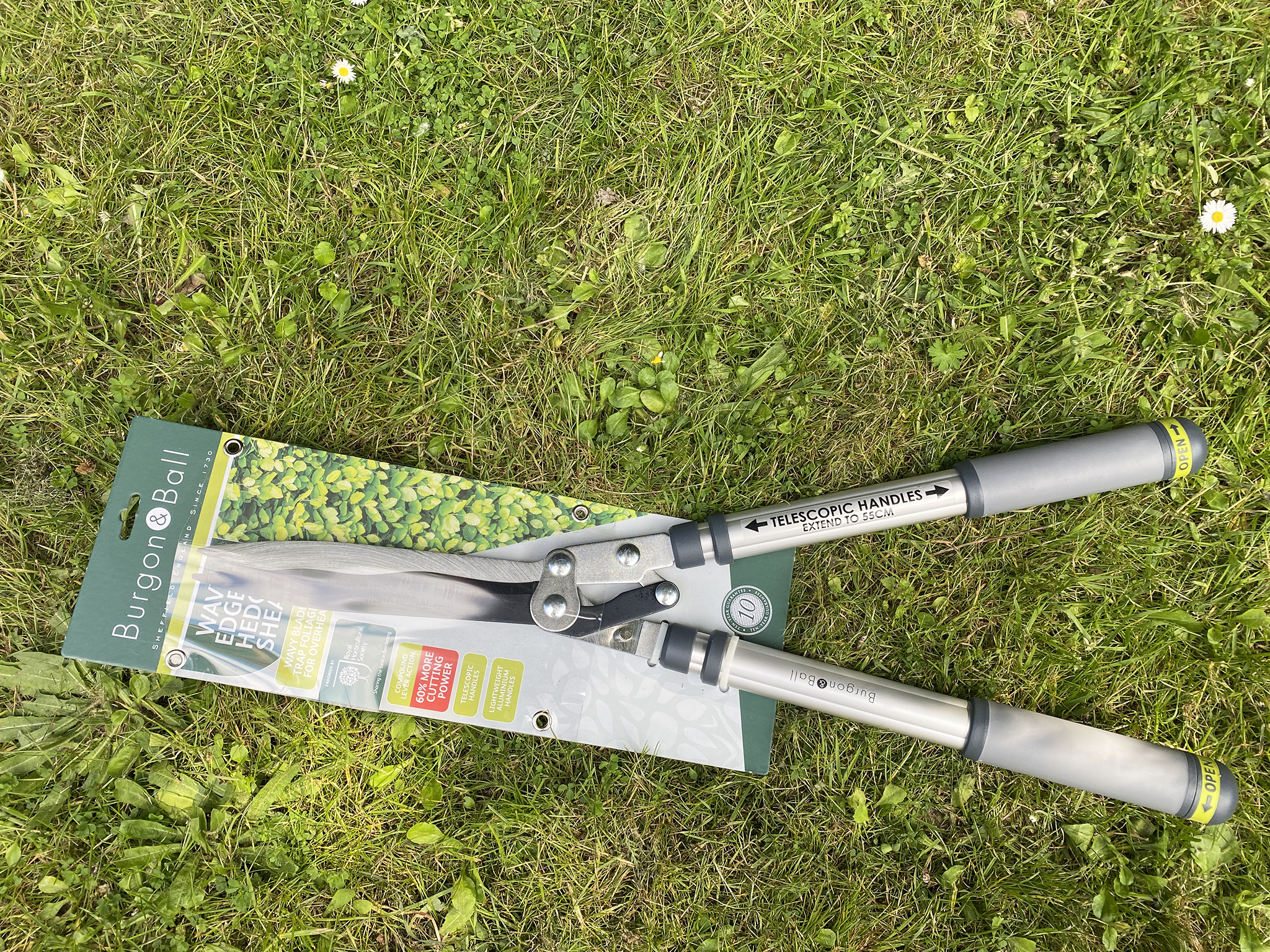 Best garden shears and secateurs for trimming grass hedges and pruning shrubs in 2023 The Independent
